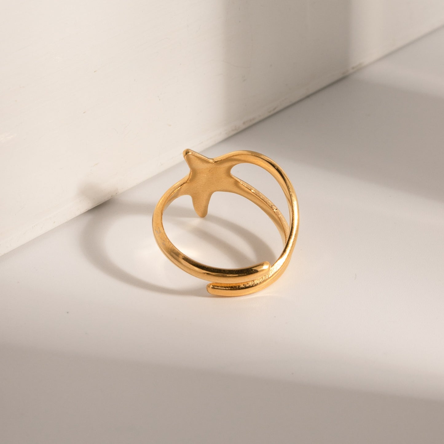 ASTERI Star Ring