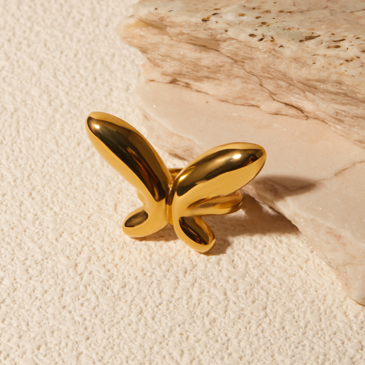 PHYSCHE DYO Butterfly Ring