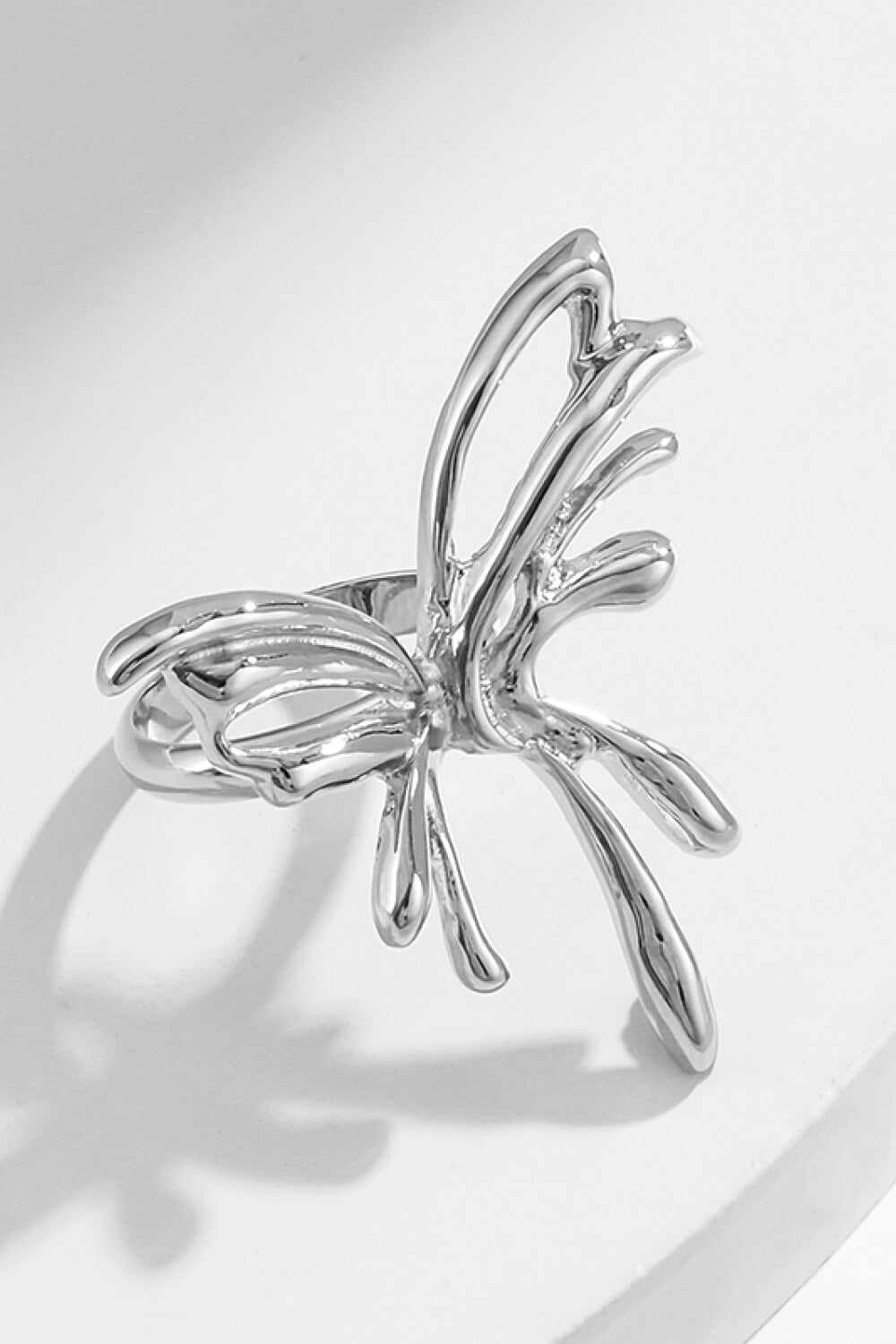 PHYSCHE Butterfly Ring