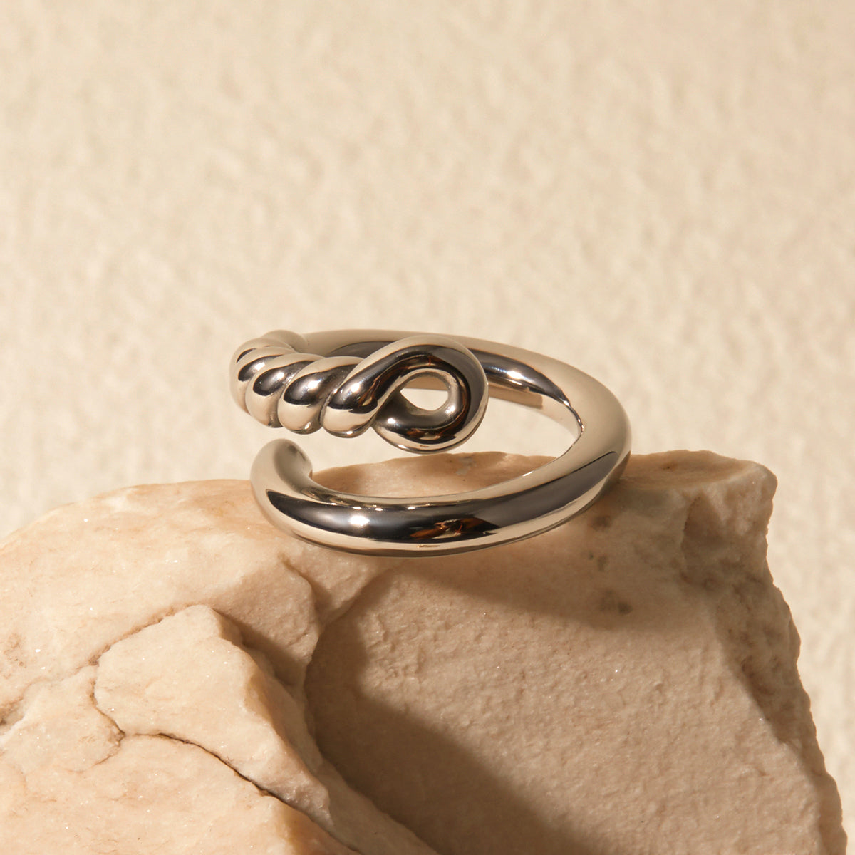 IVAN Knot Ring