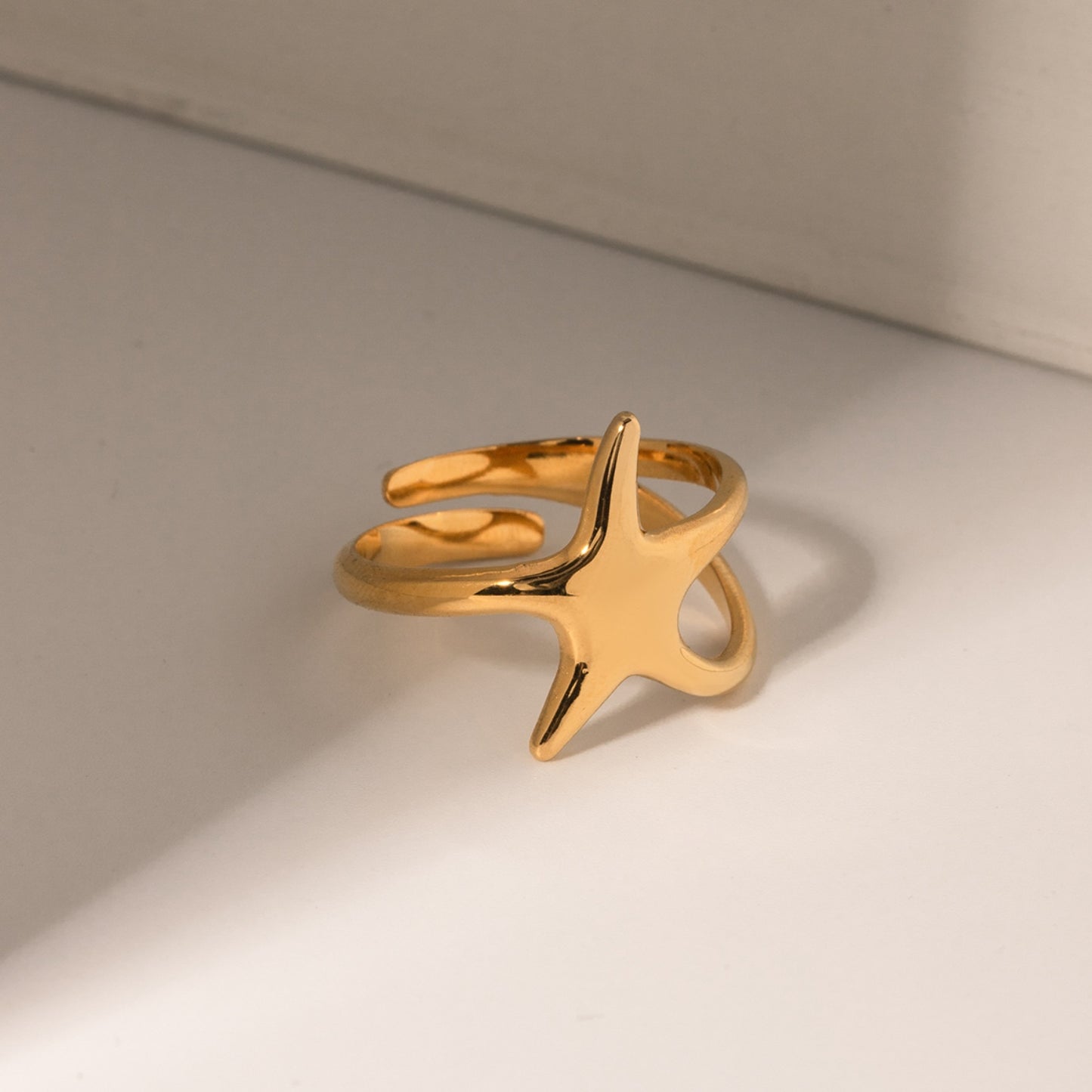 ASTERI Star Ring